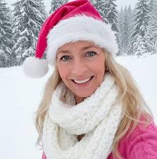 Wünsche euch einen kuscheligen Nikolausabend kommt gesund in den 2  Adventsonntag Lg Claudia