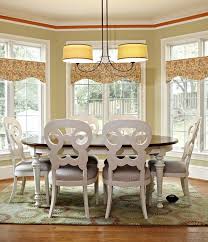 When it comes to curtain valances, there are several different things you can do with them to add character to your room. 30 Valance Ideas That Can Change The Atmosphere At Your Home
