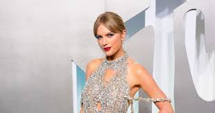 Taylor Swift’s ‘Pink Clouding’ Is About an Overdue Apology. Read the Lyrics