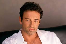 Hollywood is saying goodbye to Julian McMahon. The actor, who was known for  roles in TV series including Nip/Tuck, Charmed and FBI: Most Wanted, died  July 2 at Florida home, his wife
