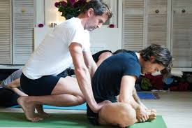 Lieu de la formation : Photos De Cours Et Postures Ashtanga Vinyasa Yoga Triniyoga