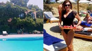 Στον προσωπικό της λογαρισμό στο instagram μάς δείχνει πώς περνά τον χρόνο της. Mimh Ntenish Apo To 8eologo Me Agaph