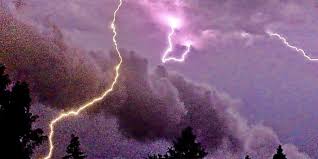 Gewitter mit starkregen bringen überschwemmungen. Hagel So Gross Wie Golfballe Autobahn Unter Wasser Heftige Unwetter Ziehen Uber Norddeutschland