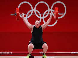 Once hubbard decided he was a woman, he broke four records and won gold in a women's weightlifting in melbourne, australia. Dtyq6clpur5o5m