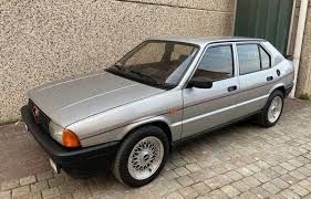 Image result for Blu Zaffiro 1985 Alfa-Romeo