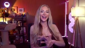 Bebahan Reacting to Popular Sex Tape and Nude Compilation Video | Thothub.