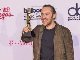David guetta — she wolf (falling to pieces) [feat. Dj David Guetta Breaks 2 Facebook World Records Engoo Daily News