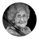 Autumn Hackworth's Instagram, Twitter & Facebook