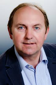 Prestigious distinction for poultry expert Michael Hess from Vetmeduni  Vienna