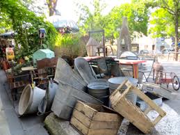 Mot magique pour tous les amoureux de la nature, de site pittoresque, de la. Brocante Antiques In L Isle Sur La Sorgue Provence France
