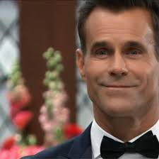 Don't come for me… but I kind of feel a little sad for Drew rn 😬. He  genuinely loves Willow.