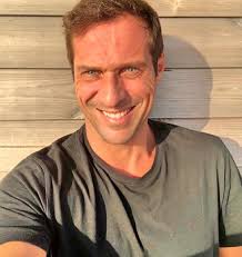 The influence of stress development versus stress relief. Sonho Traido Jose Carlos Pereira Afastado Da Carreira Medica Nacional Flash