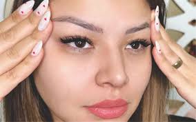 Conheça a tendência de cílios Efeito Fox