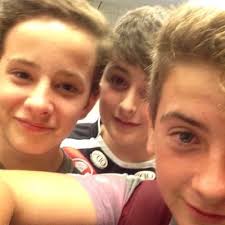 Malik Steele (@MalikzTz)