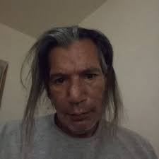 will u at least say hi when you scroll past 🥹