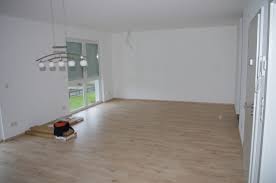 Die werkstatt mit angrenzendem büro und einer fläche von rund 850 m² bietet eine vielzahl. 4 Zimmer Wohnung Zu Vermieten Rosenstrasse 1 66679 Losheim Am See Mapio Net