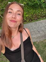 Amanda Ehrhardt's Instagram, Twitter & Facebook