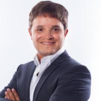 300+ perfis com “Ely”