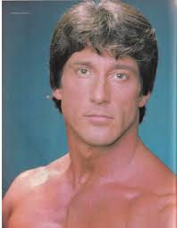 Lou Ferrigno's size comparison at 1992 Olympia