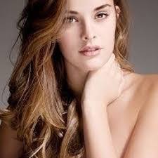 Taylor Parham's Instagram, Twitter & Facebook