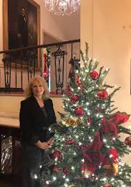 Volunteer white house christmas decorating 2017. For Christmas And Country Stillwater Woman Joins White House Holiday Decorating Team Local News Stwnewspress Com