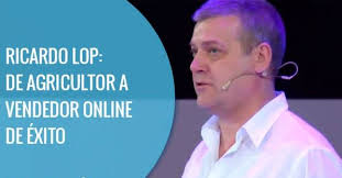 Ricardo Lop, de llevar un tractor por Teruel a vender en Internet a 22.000  clientes