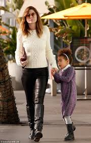 Ellen kathleen pompeo is an american actress and producer. Ellen Pompeo Spends Some Quality Time With Daughter Stella Luna In 2021 Ellen Pompeo Ellen Pompeo Style Grey S Anatomy