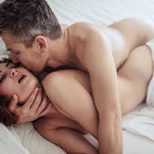 Plaisir anal : 10 positions du Kamasutra pour une sodomie réussie : Femme  Actuelle Le MAG