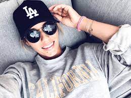 Die gratis schuhe von adidas können sie scheinbar auch für einen euro bestellen. Laura Papendick Mal Wieder Ein Lebenszeichen Von Mir Facebook