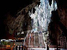 Pejabat daerah dan tanah gombak bangunan sultan sulaiman, persiaran pegawai, bandar baru selayang, 68100 batu caves, selangor no telefon : Batu Caves Wikipedia