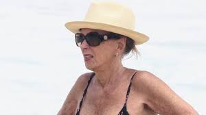 Helô Pinheiro prova que continua sendo a 'Garota de Ipanema' em dia na  praia