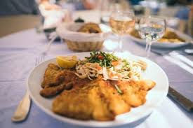 Vous trouverez également dans le commerce beaucoup de livres de cuisine dédiés aux robots cuiseurs, qui vous permettront d'élargir votre panel de recettes. Les 12 Pays Meilleure Cuisine Du Monde Voyage Onirique