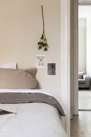 I'm surprising my sister with a minimal bedroom makeover. Minimalist Bedroom Ideas Facebook