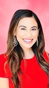 Adrienne Ogden's Instagram, Twitter & Facebook