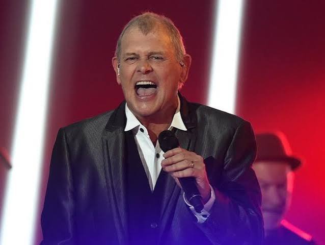 John Farnham cancer: Photo of music legend released by son amid devastating health battle | 7NEWS