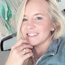 Heather Mott's Instagram, Twitter & Facebook