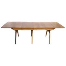 A very nice heywood wakefield mid century light maple dining room table and 6 chairs in the 'champagne' finish. Heywood Wakefield Dining Table 15 For Sale On 1stdibs