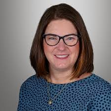 Monique Dickinson's Instagram, Twitter & Facebook