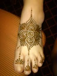 Nice And Simple Design Foot Henna Henna Designs Henna Tattoo