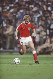 Le premier match du groupe c de l'euro 2021 de football oppose l'autriche à la macédoine du nord, ce dimanche 13 juin. Walter Schachner Of Austria In Action At The 1982 World Cup Finals 1982 World Cup World Cup World Cup Final