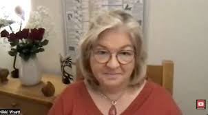 Nikki Wyatt (@Karmacoachuk)