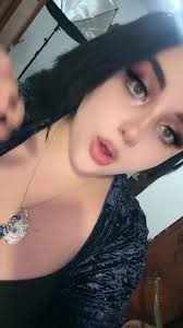 Vaso Con Limon Entero Bajo La Cama Olga