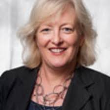 Julie Irwin's Instagram, Twitter & Facebook