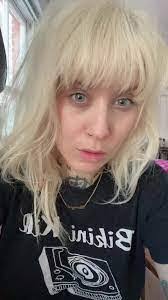 Violet Granger's Instagram, Twitter & Facebook