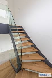 Hpl Und Stahltreppe Treppenbau Schmidt Gmbh Mit Bildern Treppe Haus Treppe Stahltreppen