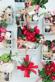 Video ini memaparkan gubahan hantaran kahwin sumi anggur yang simple mudah dan cantik yang boleh dipraktikkan oleh. Idea Hantaran On Budget Untuk Jimat Belanja Wedpedia