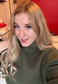 Holly Kendrick (@hollykendrick)