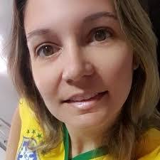 Shirley Monteiro's Instagram, Twitter & Facebook