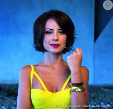 Andréia horta (born july 27, 1983) is a brazilian actress.1 andréia horta was born in juiz de fora, minas gerais.1. Andreia Horta Diz Que Nao Quer Casar Com Diretor De Imperio Deus Me Livre Purepeople