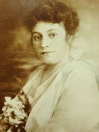 Gertrude L. Boulton Specht (1879-1942)